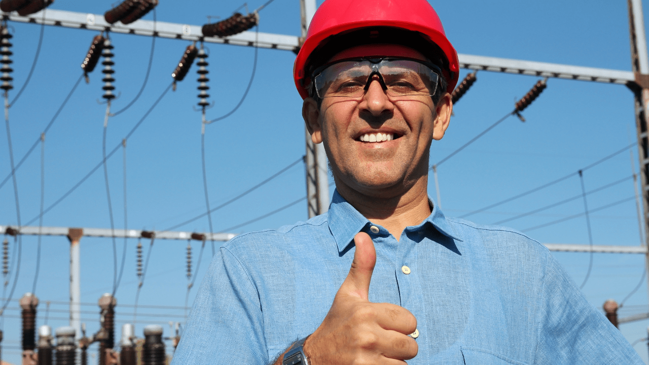 UETDREL006 Work safely in the vicinity of live electrical apparatus as a non-electrical worker UETDREL006 Work safely in the vicinity of live electrical apparatus as a non-electrical worker